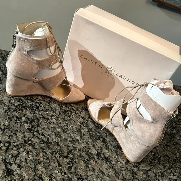 Chinese Laundry Raja Kid Suede lace wedge sandal NIB 9 - Picture 5 of 12